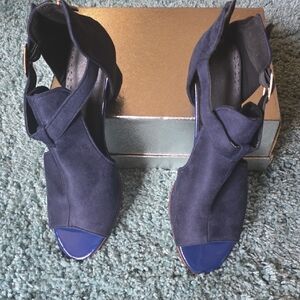 SHEIN Blue Chunky Heel Suede Heels